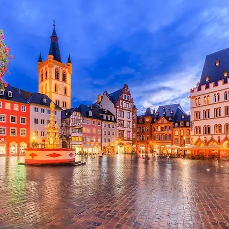 Modernes 2-zimmer Luxus Mit Balkon- Stilvolle Und Gemuetliche * Trierweiler